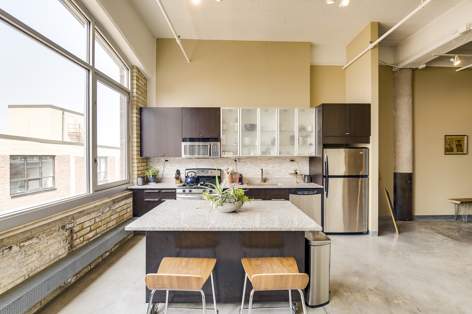 Tower Lofts - 700 Washington Ave N. 606 – TIFFANY & HOME